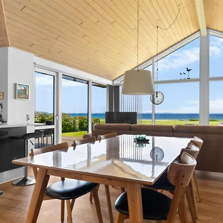 Drusilla - 140m From The Sea By Interhome *