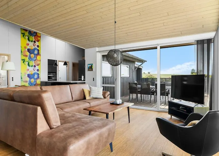 Semesterbostad Drusilla - 140m From The Sea By Interhome