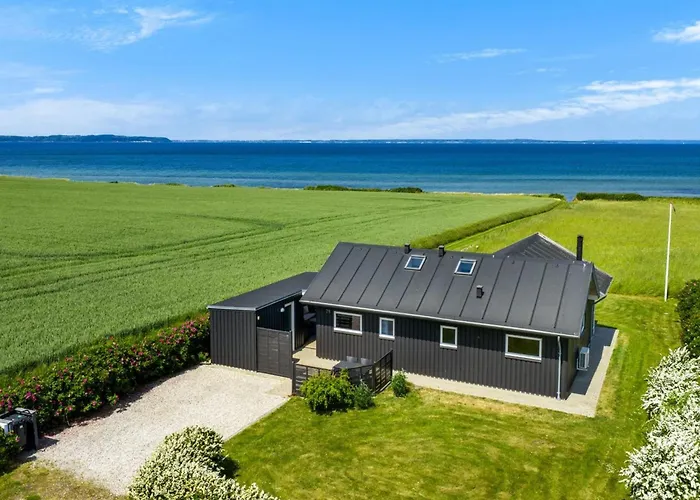 Semesterbostad Drusilla - 140m From The Sea By Interhome *